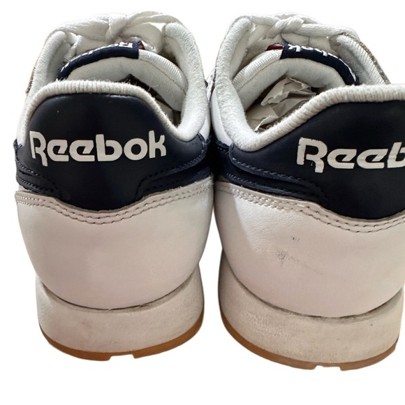 Reebok Adult Classic Leather Sneakers Size 6(men), 7.5 (women) White, Gumsoles main image 12